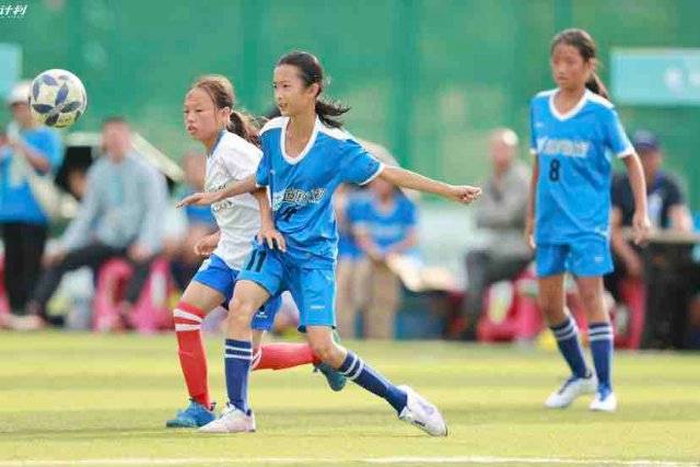 高诗岩20+7+5山东逆转北控 四川不敌江苏